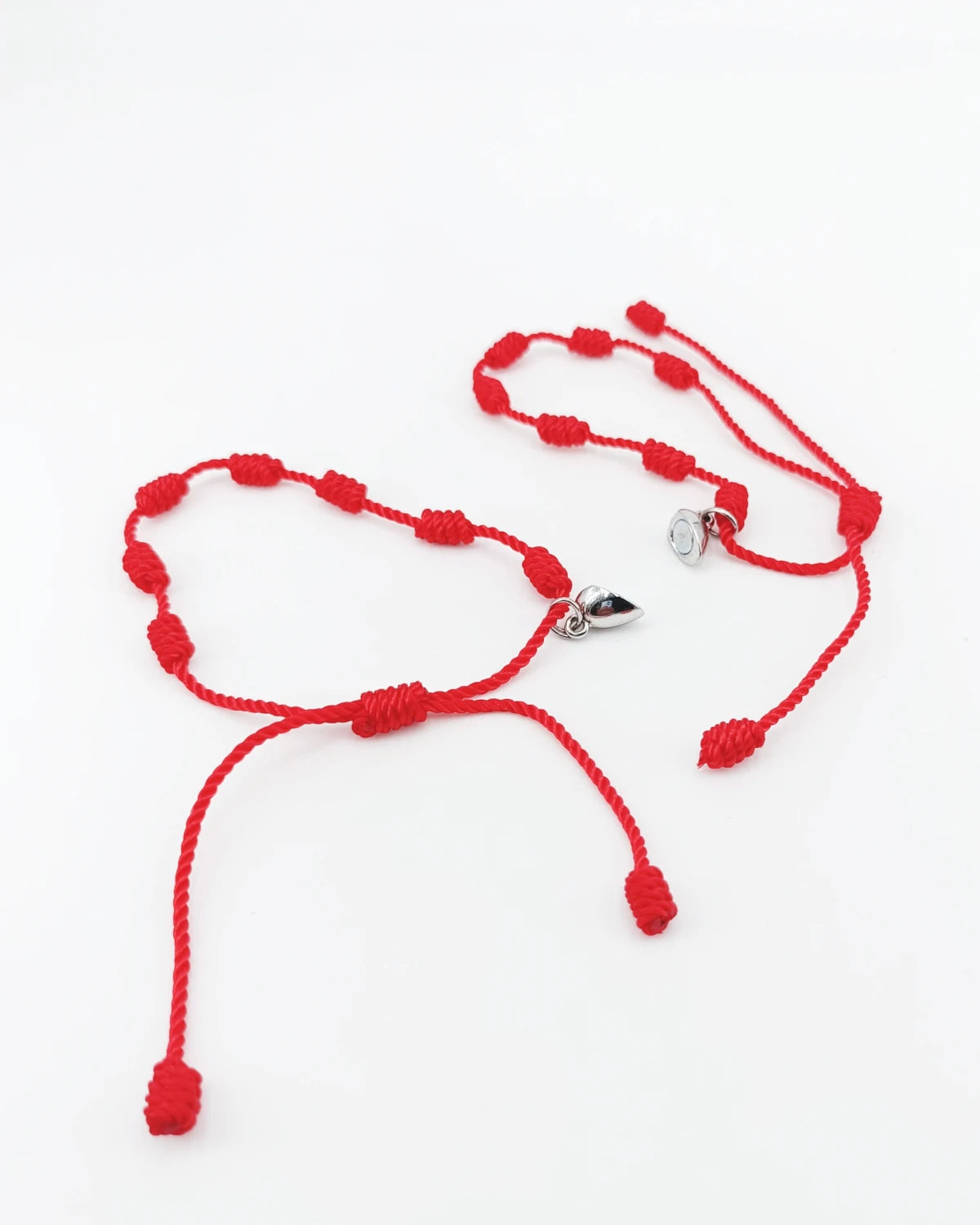 Bracciali il filo rosso del destino che unisce