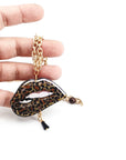 Collana Bocca animalier su mano