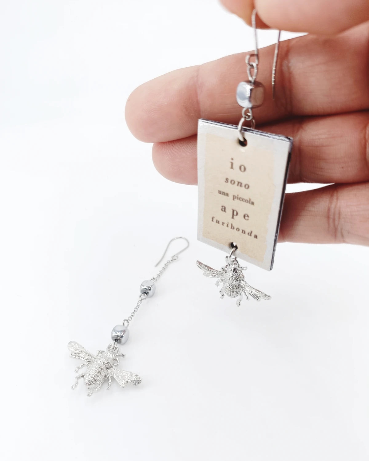 Orecchini di carta Ape furibonda