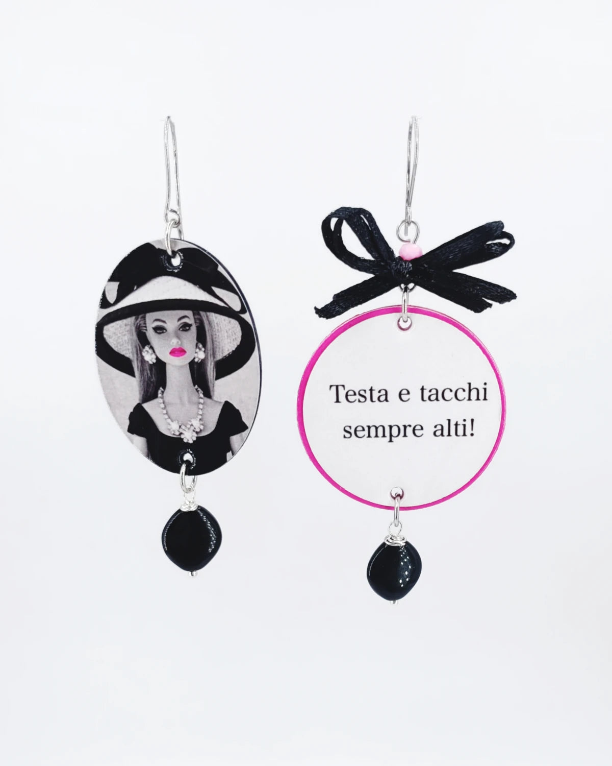 Orecchini di carta Barbie testa e tacchi