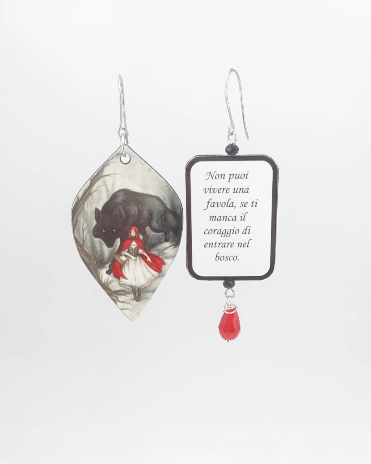 Orecchini di carta Cappuccetto rosso