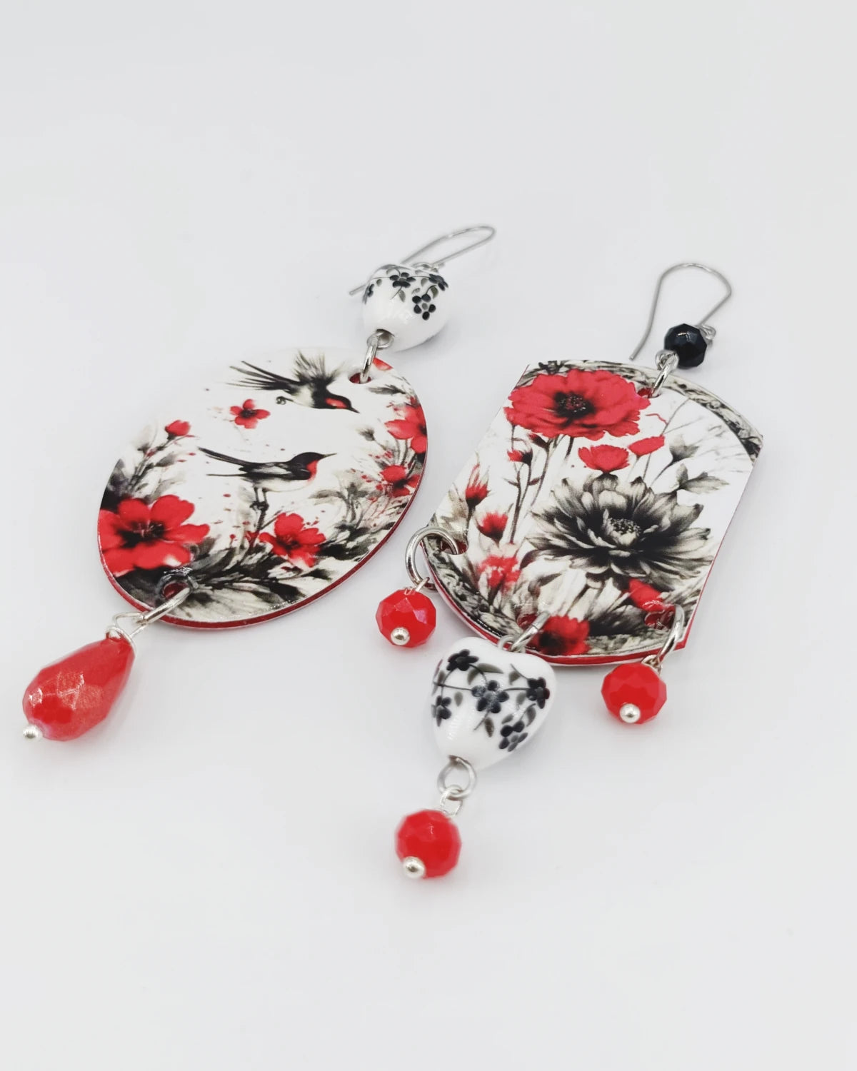 Orecchini di carta Fiori ed uccellini appoggiati