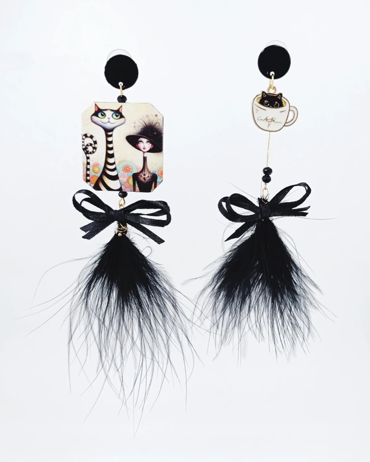 Orecchini di carta La donna col gatto