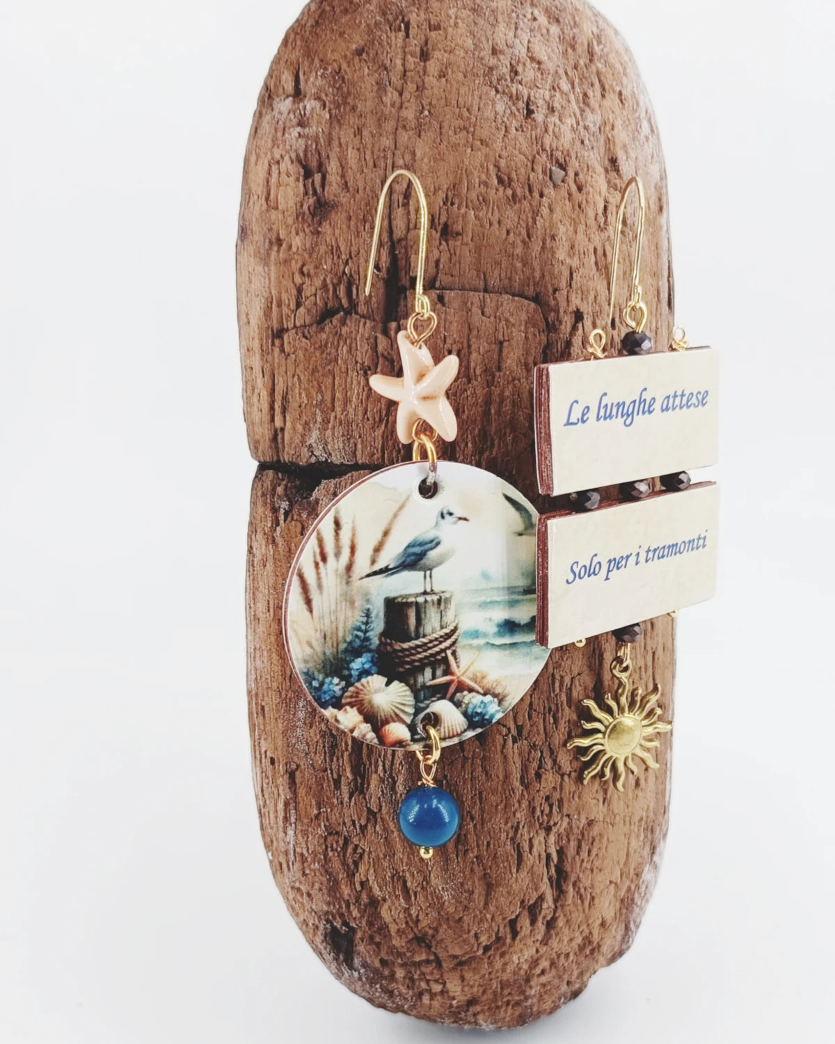 Orecchini di carta Le lunghe attese