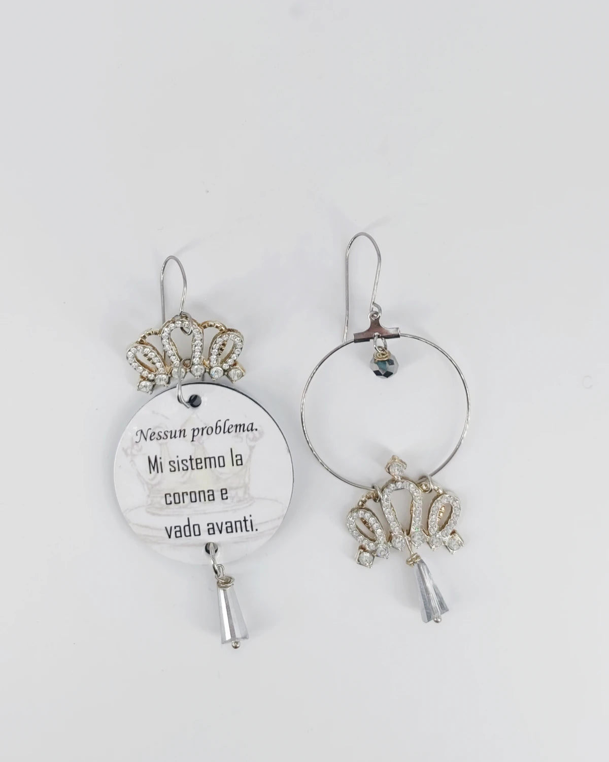 Orecchini di carta Mi sistemo la corona