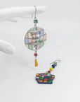 Orecchini di carta Sono tutti Rubik col cubo degli altri