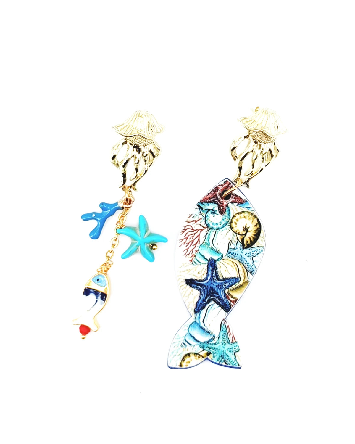 Orecchini di carta a lobo Pesce appoggiati
