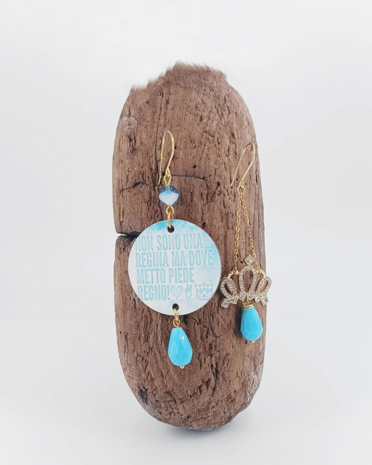 Orecchini di carta non sono una regina ma