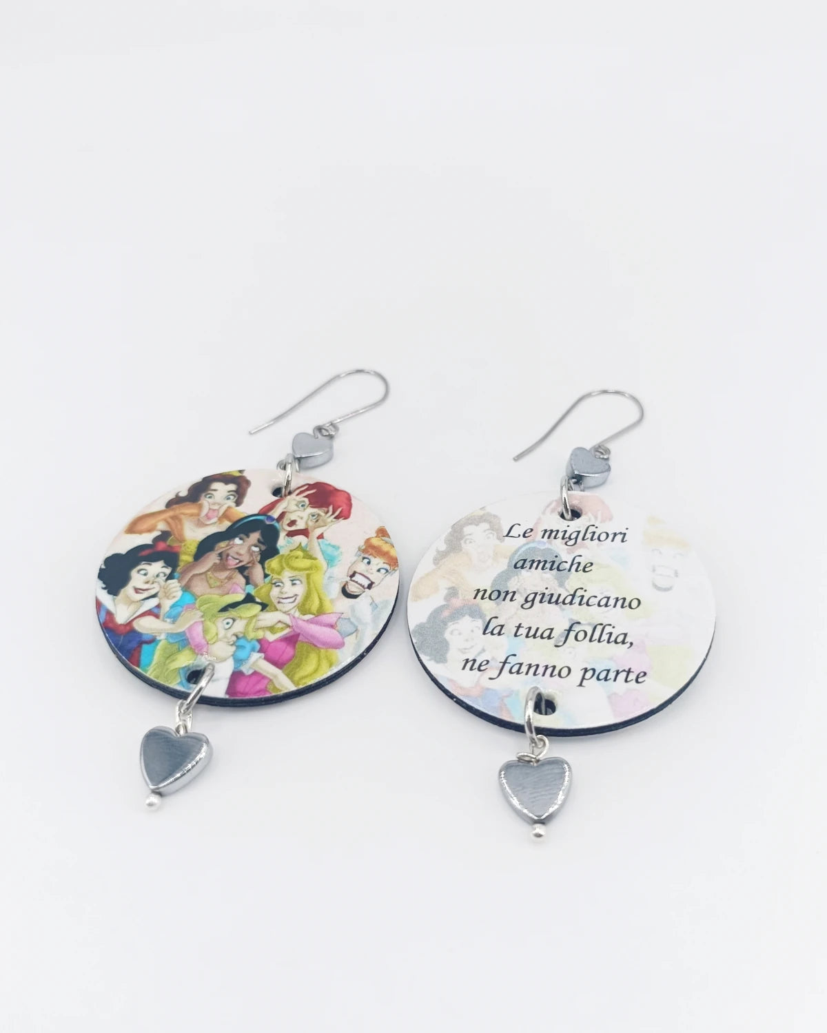 Orecchini le migliori amiche appoggiate