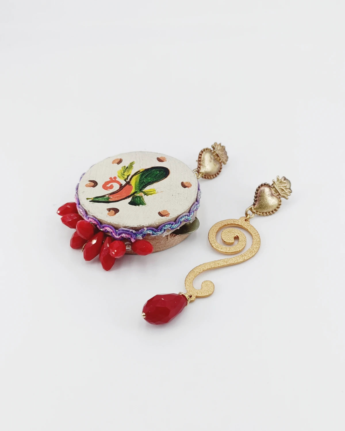 Orecchini tamburello Asso di bastoni appoggiati