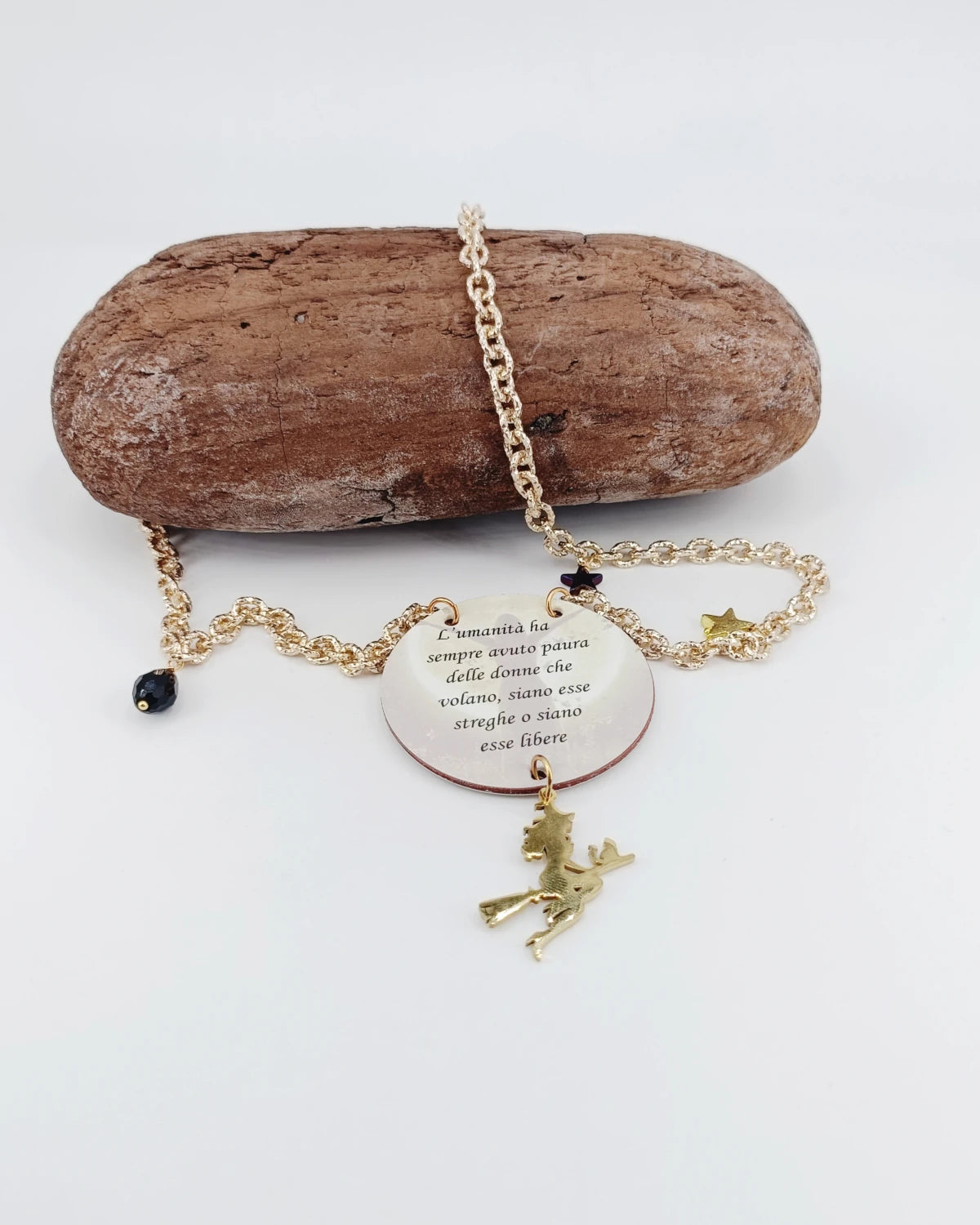 collana L'umanità ha sempre avuto paura delle donne che volano