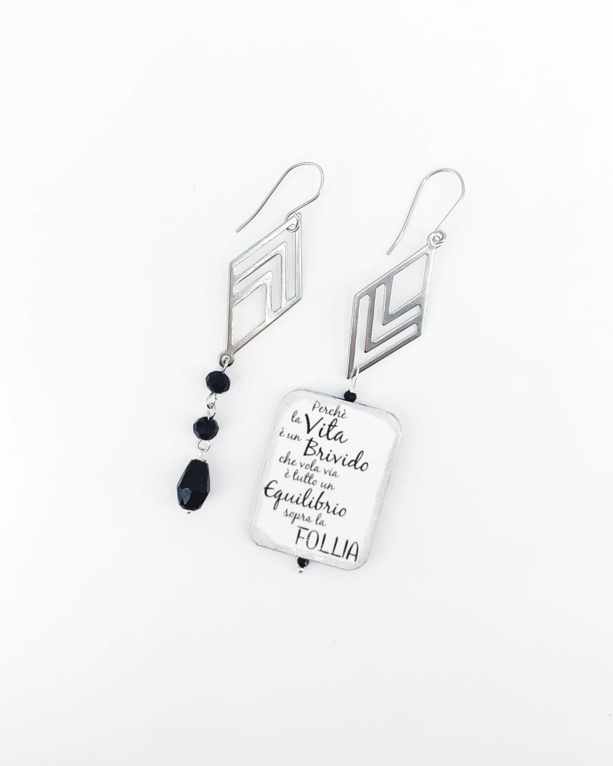 la vita è un brivido che vola via orecchini