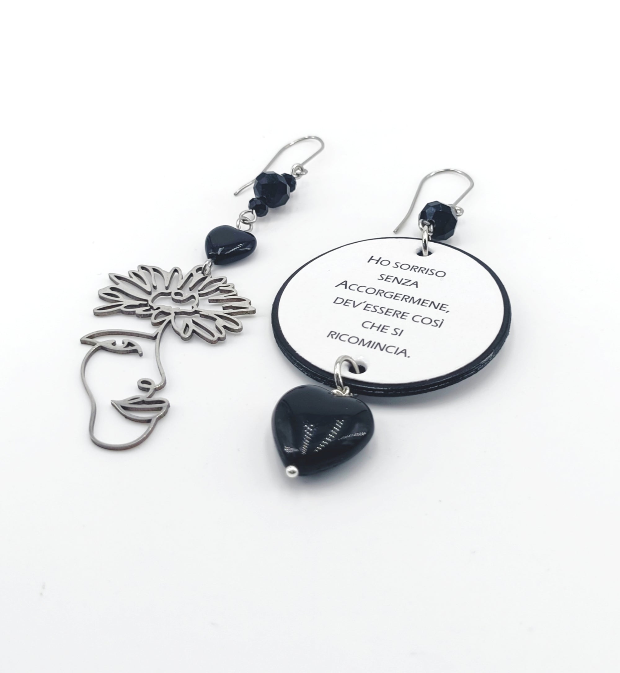 Ho sorriso senza accorgermene, dev'essere così che si ricomincia