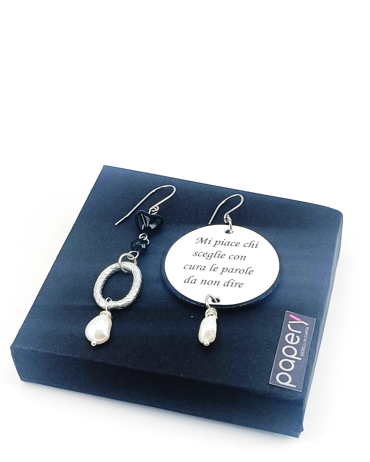 Mi piace chi sceglie con cura le parole da non dire