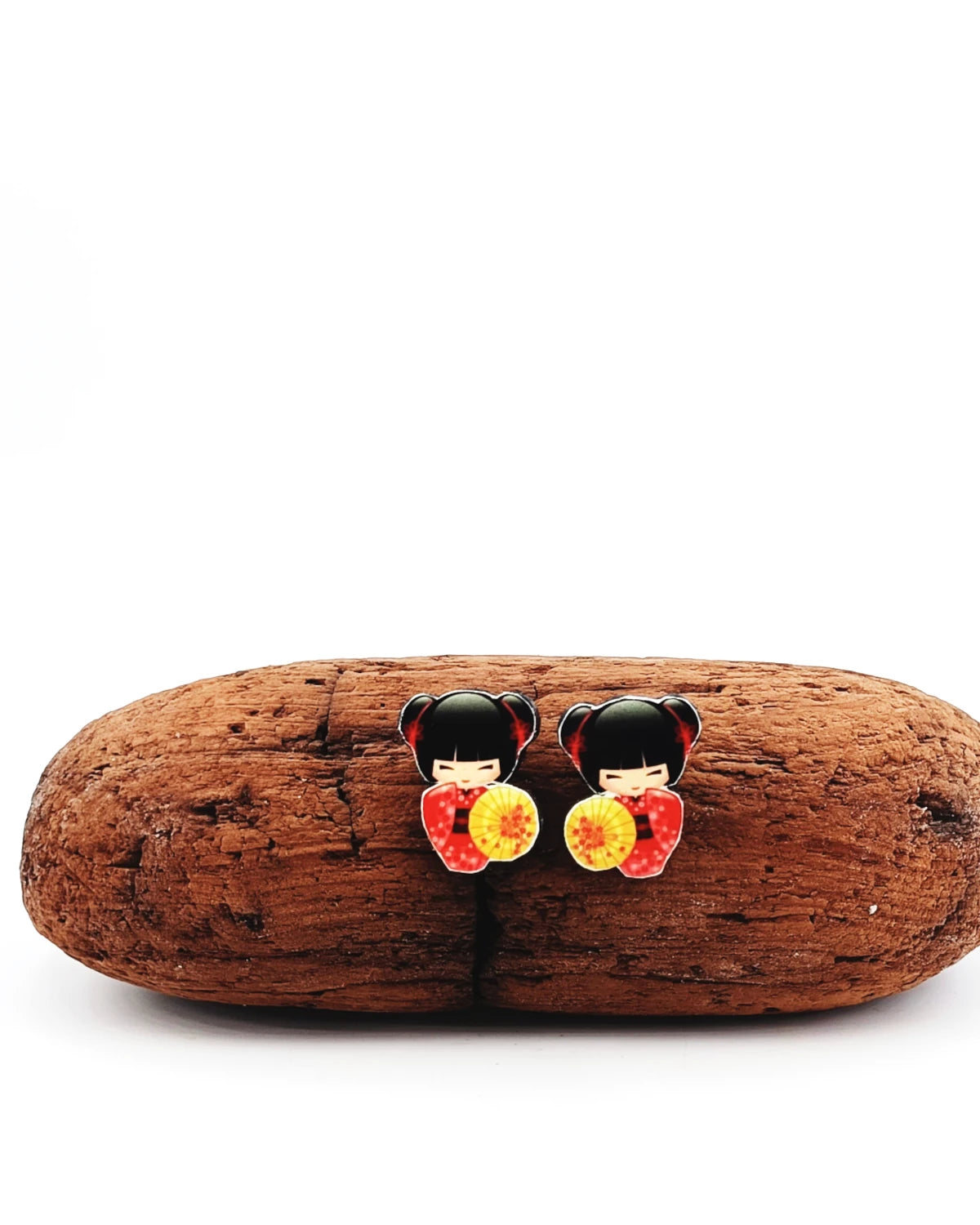 Orecchini a lobo Kokeshi rosse