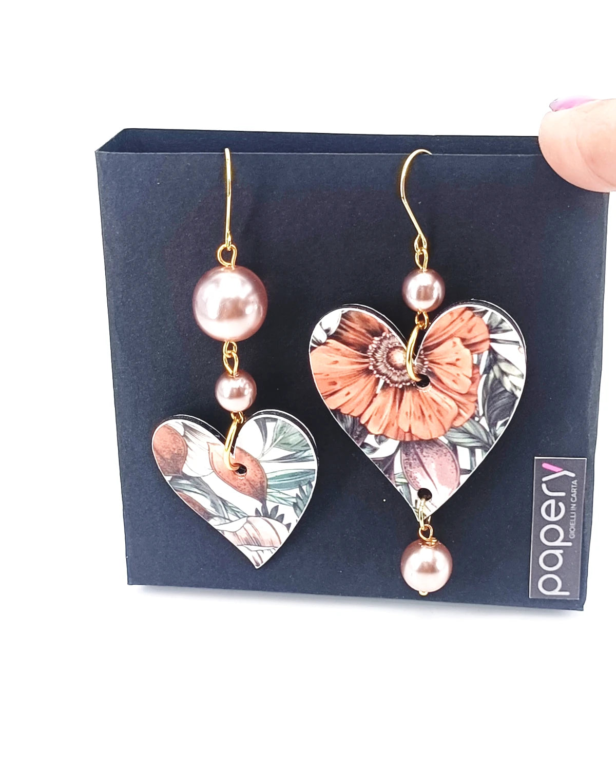 Orecchini di carta Cuore floreale con packaging