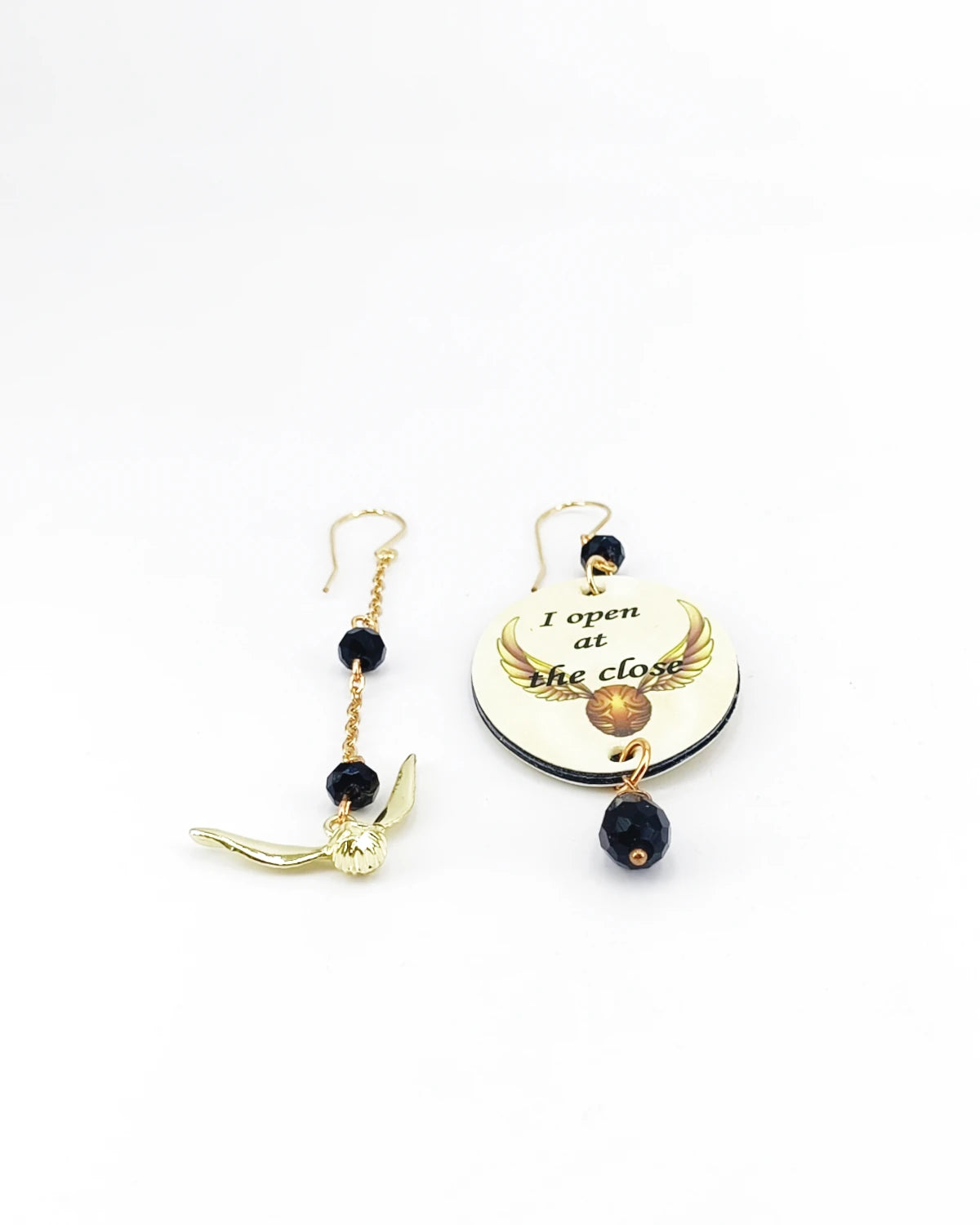 Orecchini di carta I open at the close