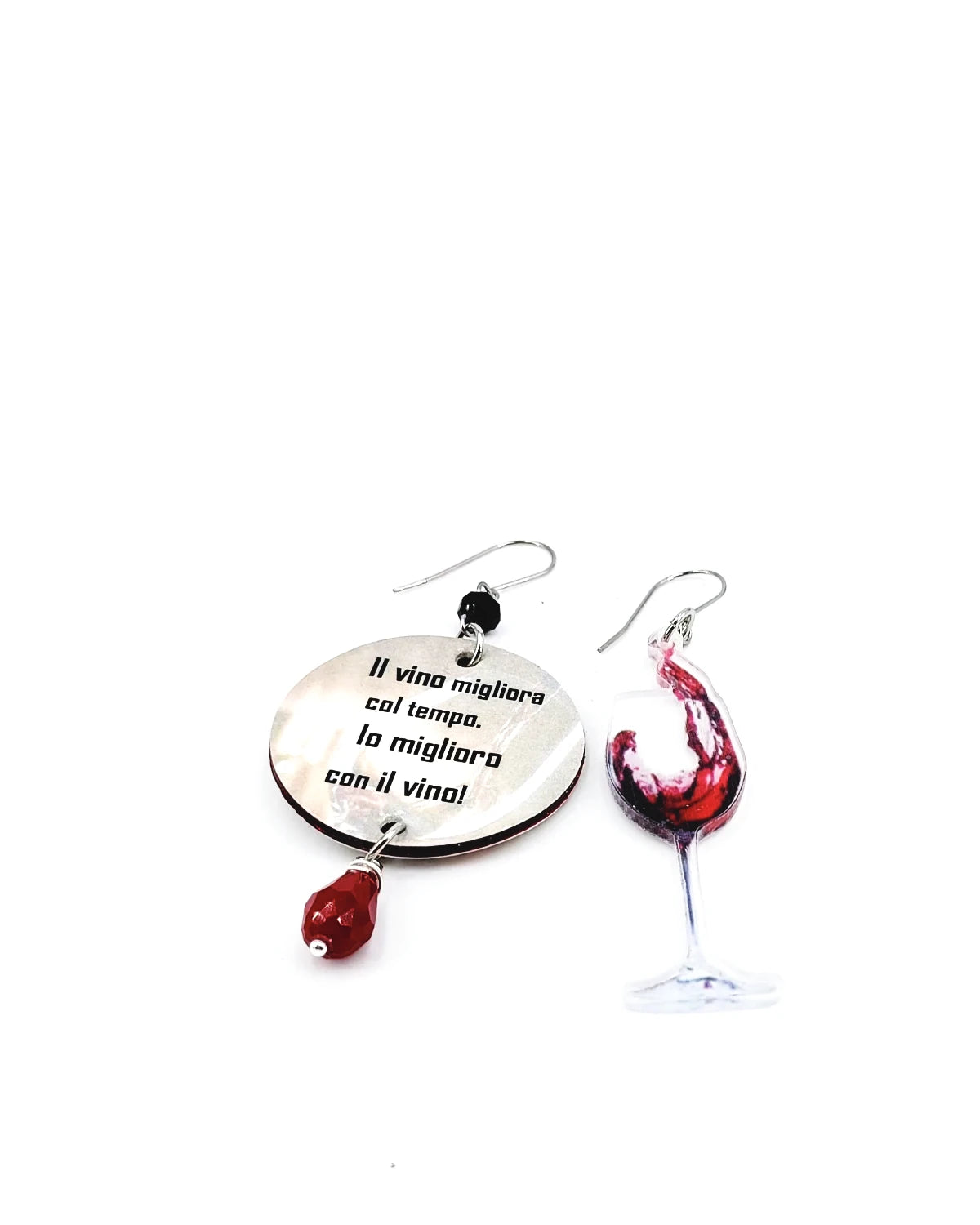 Orecchini di carta Io miglioro con il vino