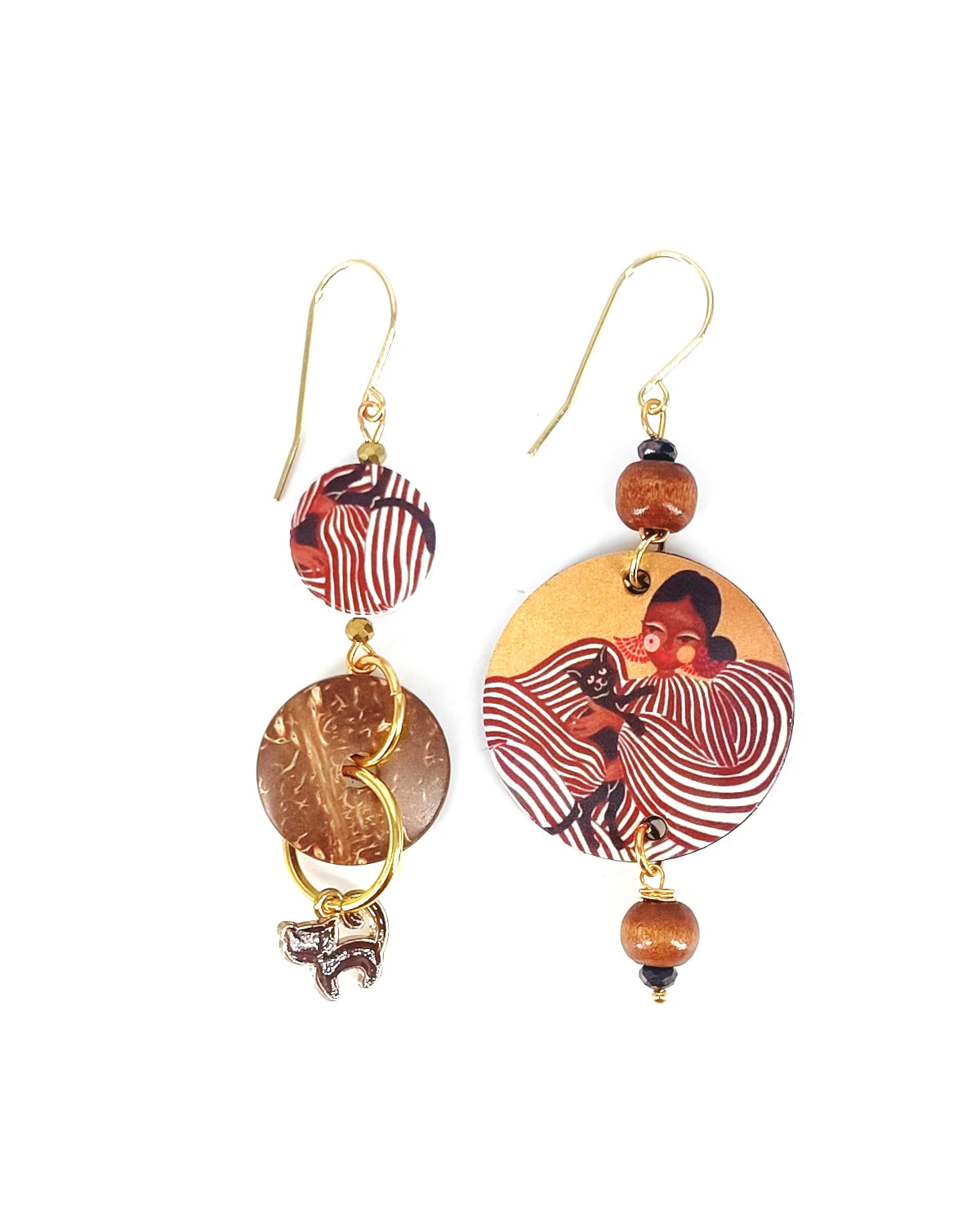 Orecchini di carta La donna col gatto marrone