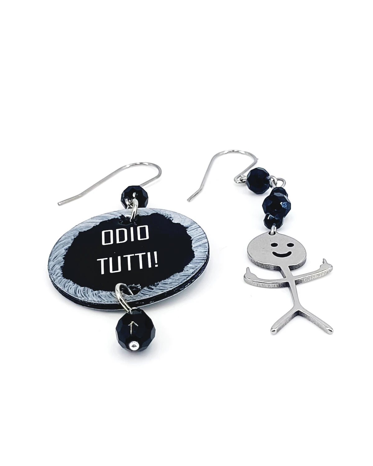 Orecchini di carta Odio tutti appoggiati