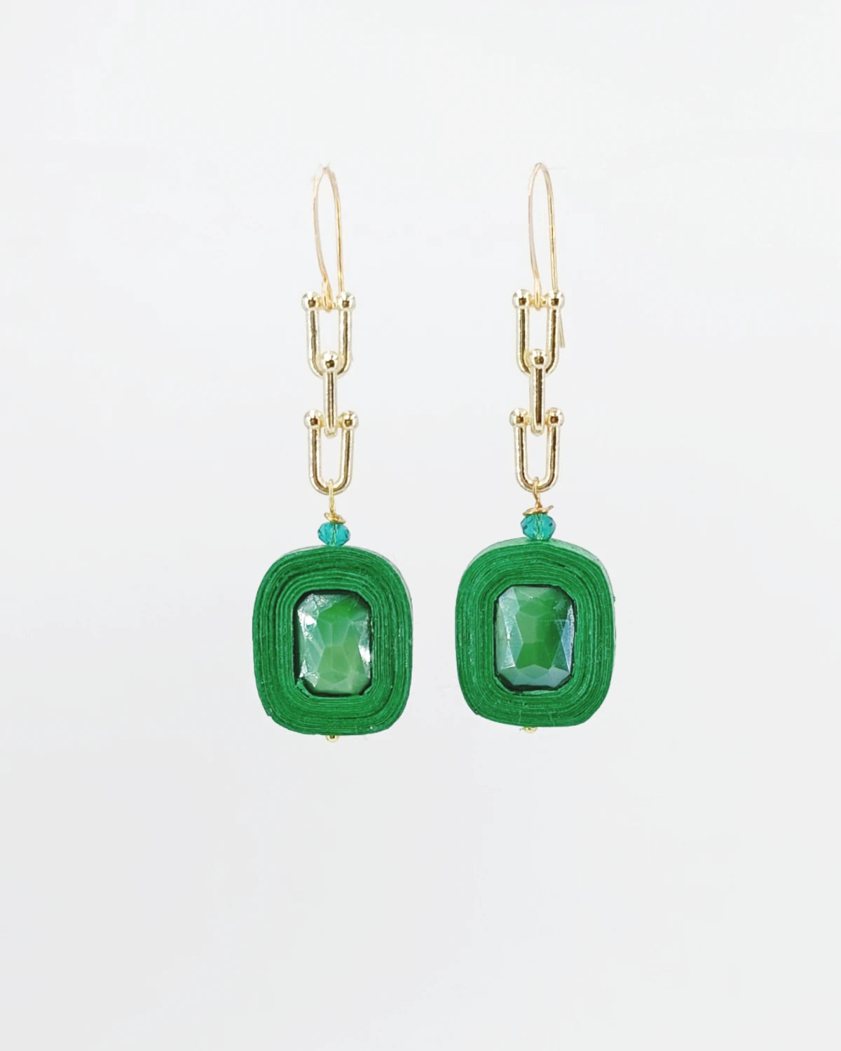 Orecchini di carta con Pietra verde