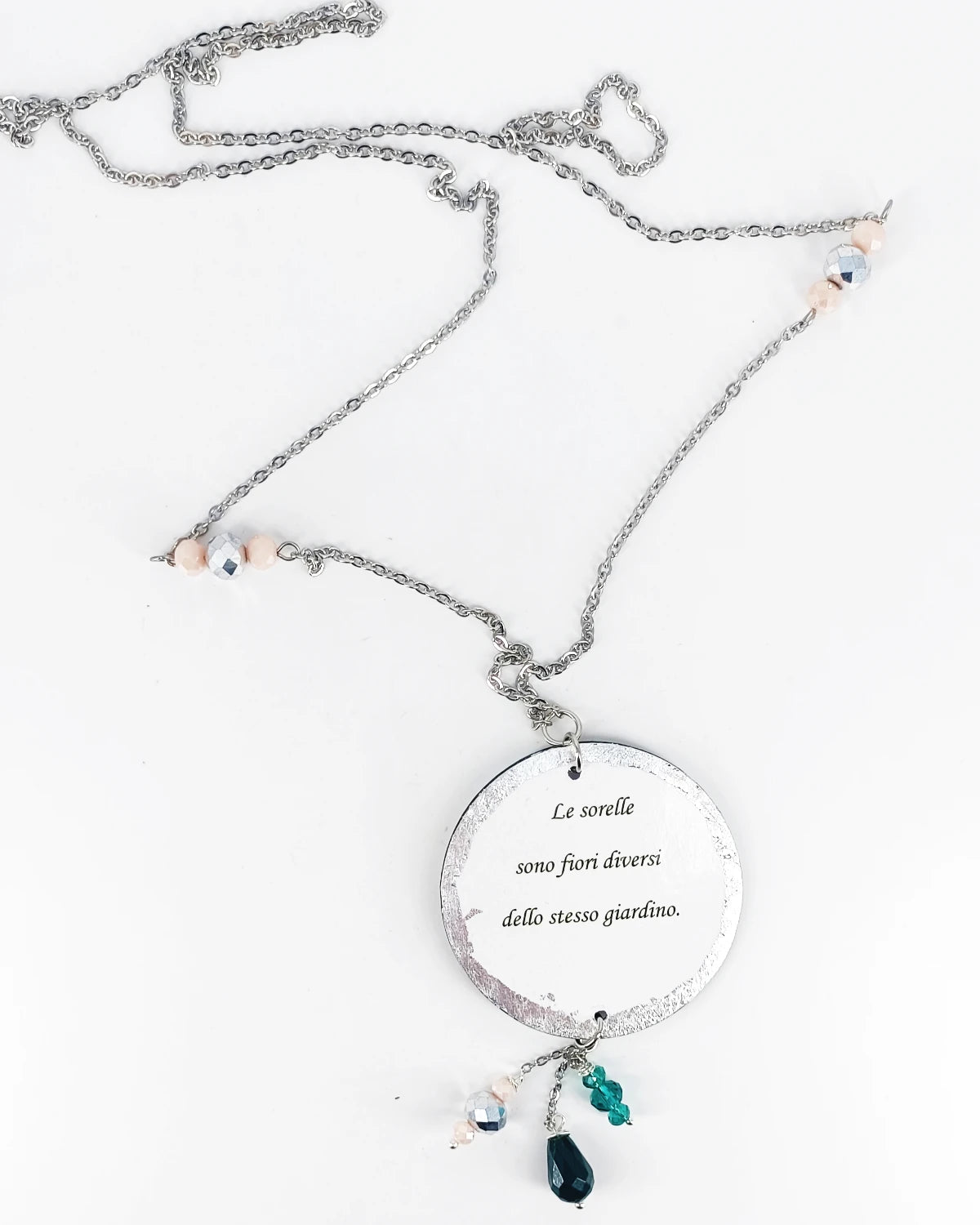 collana Le sorelle sono fiori diversi dello stesso giardino