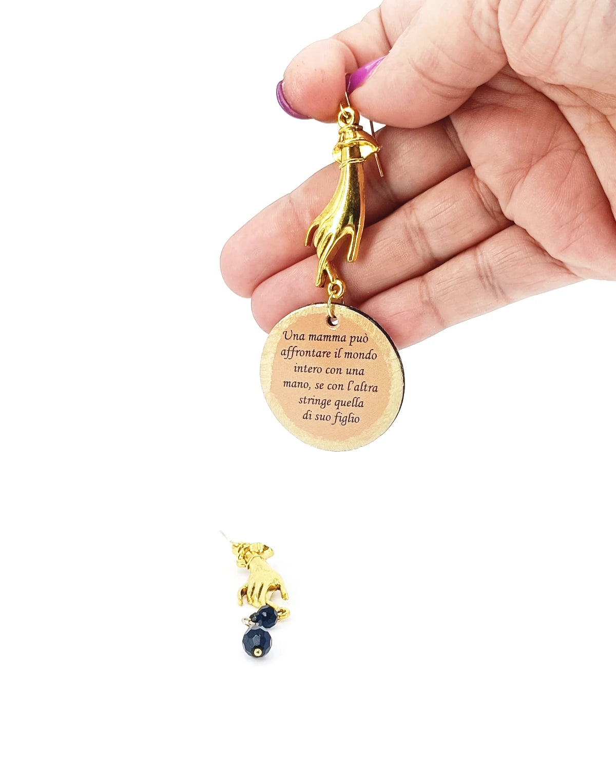 Orecchini di carta La forza di una mamma