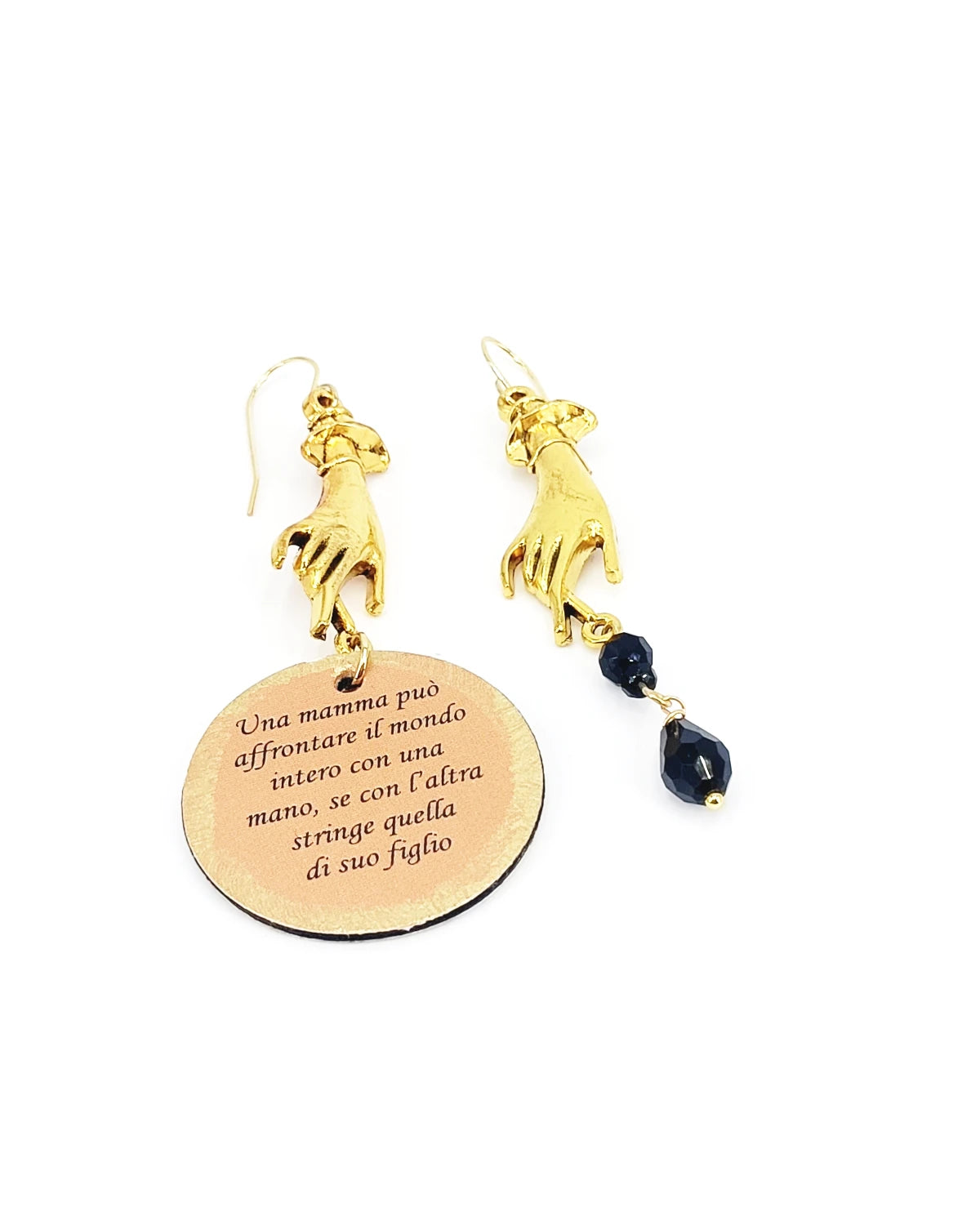 Orecchini di carta La forza di una mamma